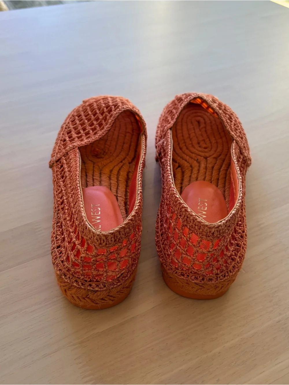 NINE WEST ‘Mansa’ Espadrille Flats Sz 6 Light Orange 🍊 EUC!